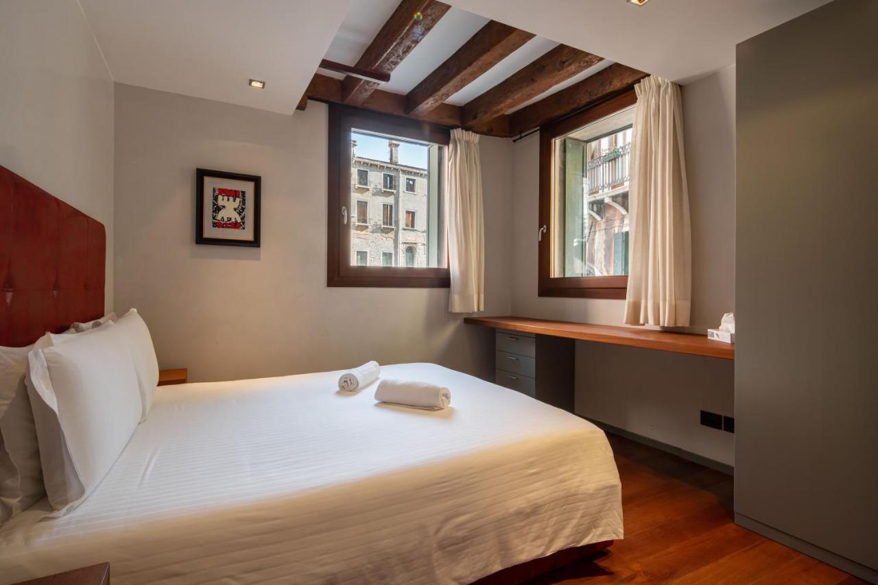 Ve.n.i.ce Cera San Moise Venecia